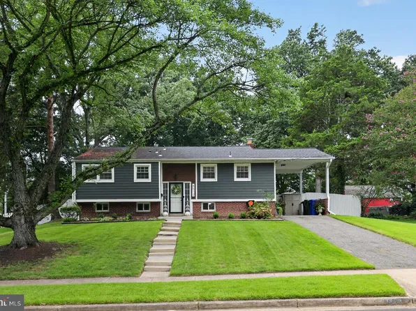 8512 Wagon Wheel Rd, Alexandria, VA 22309