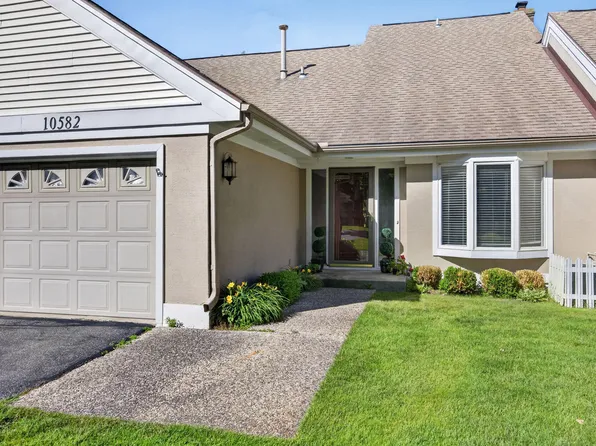10582 Trapper Ln, Canadian Lakes, MI 49346