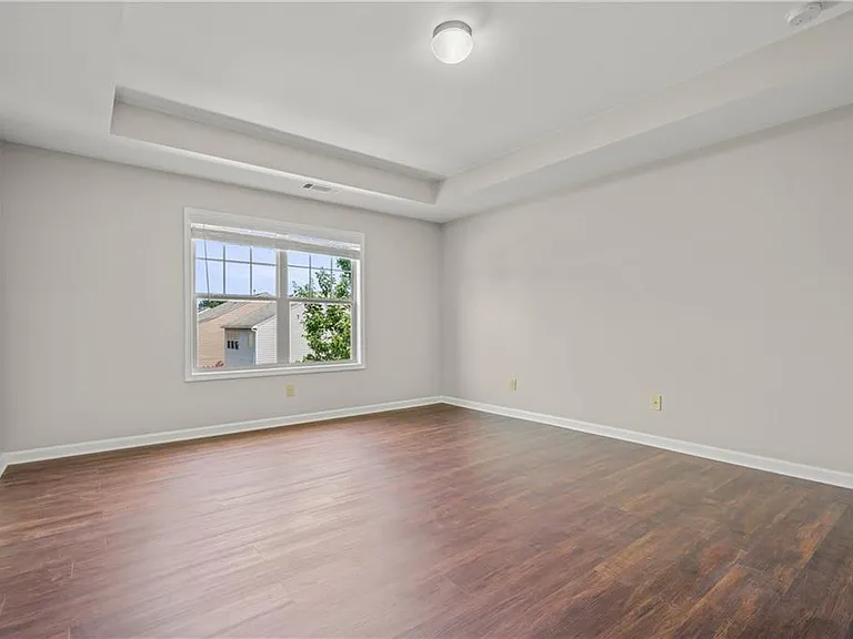 4940 Breezewood Cir — Photo 20