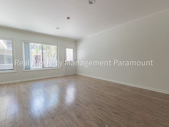 3rd image of 4009 Stevely Ave APT 7