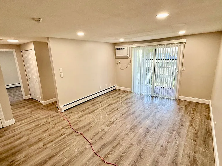 Hilltop Apts LLC — Photo 93
