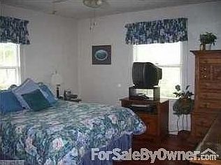 Master Bedroom
						:
						13.5x12.11