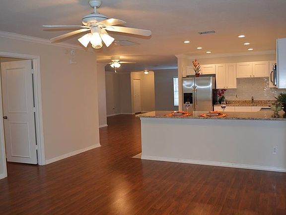 4th image of 1026 Bluewater Dr