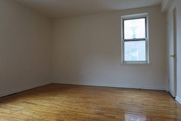 2nd image of 14311 Barclay Ave APT 3A