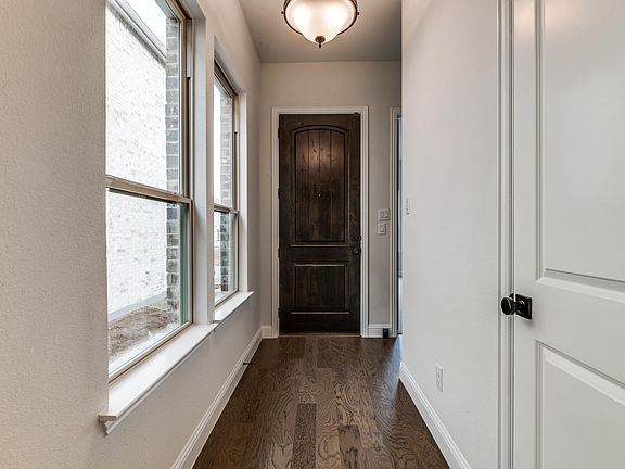 2nd image of 7620 Regal Ln
