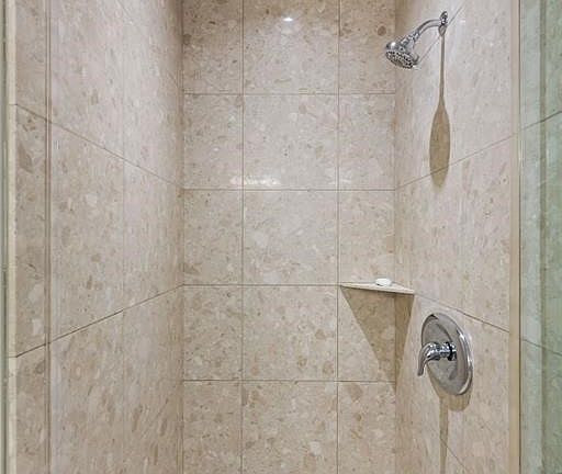 4th image of 4525 Dean Martin Dr Unit 1906