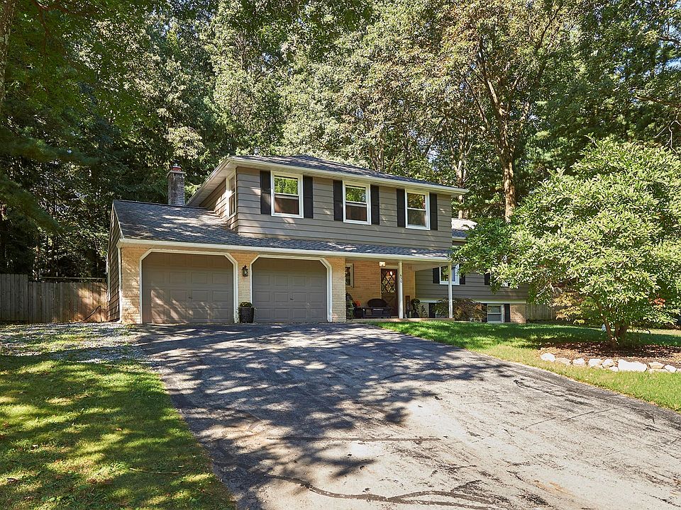 1st image of 630 Wiltshire Dr