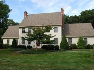 7 Lawlor Rd, Tolland, CT 06084