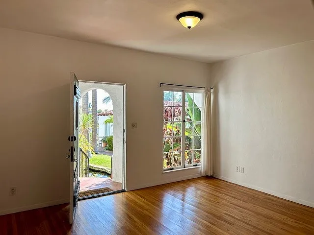 2448 Adams Ave #6 — Photo 12