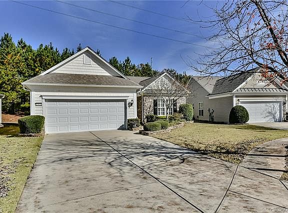 2nd image of 15128 Legend Oaks Ct