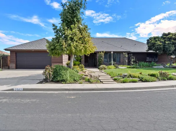 2563 Spruce Ct, Hanford, CA 93230