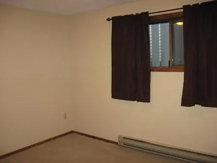 418 W Babcock St — Photo 12