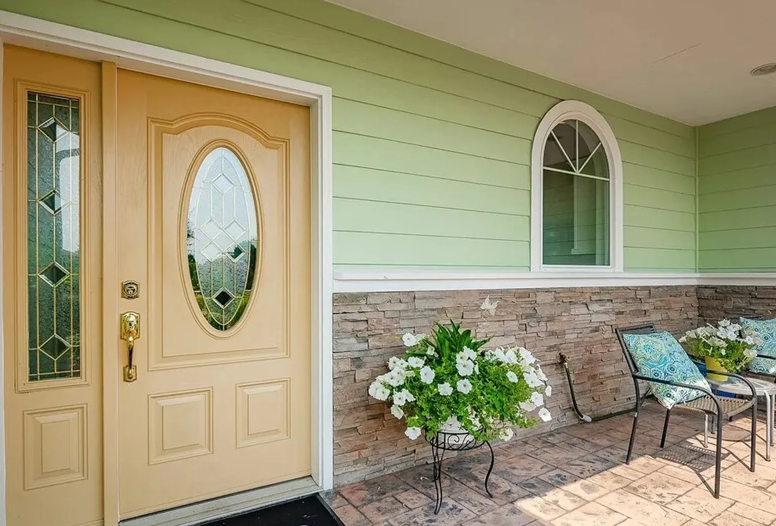 A Beautiful 3-bedroom 2 bath Birch Bay Village! Short term lease available. — Photo 3
