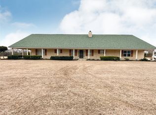 557 County Road 2175, Decatur, TX 76234