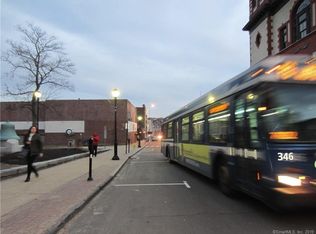 59 Elizabeth St APT E, Derby, CT 06418