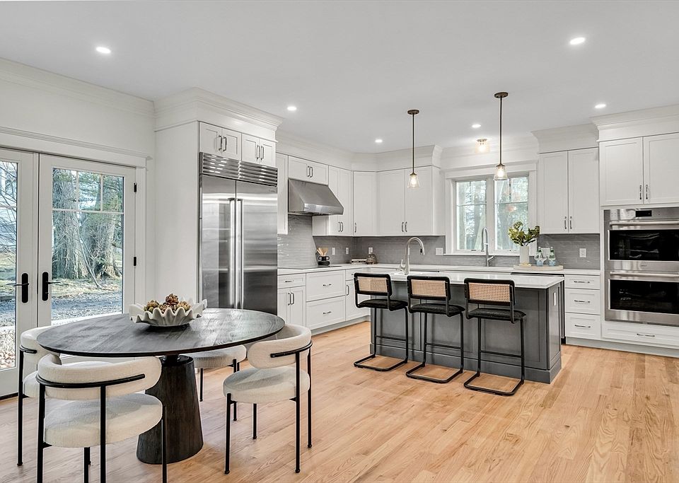 1st image of 19 Deering Ave