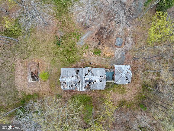 3rd image of 12404 Beall Mountain Ln