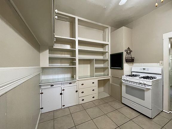5th image of 385 E 12th St #11059484