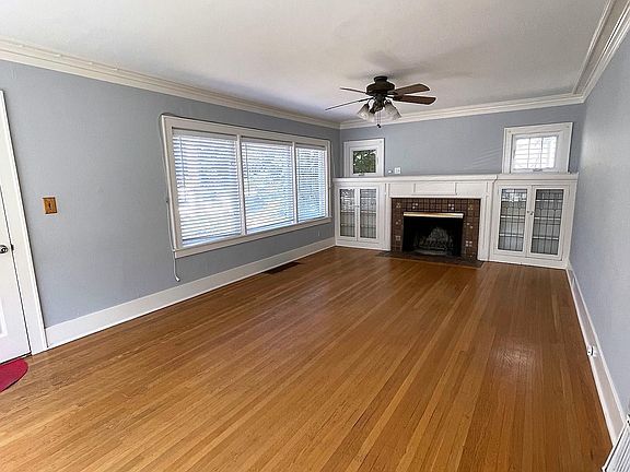 2nd image of 6312 8th Ave NE #B