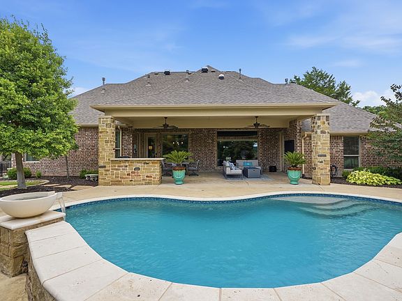 4th image of 1300 Woodborough Ln