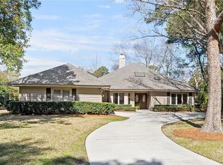 8 Flying King Ct, Hilton Head Island, SC 29926