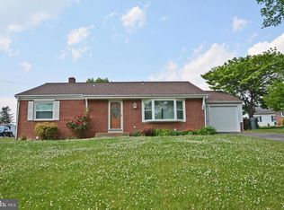 58 Tennyson Dr, Lancaster, PA 17602