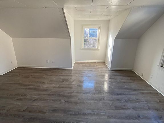 4th image of 4307 Helena Ave #4309