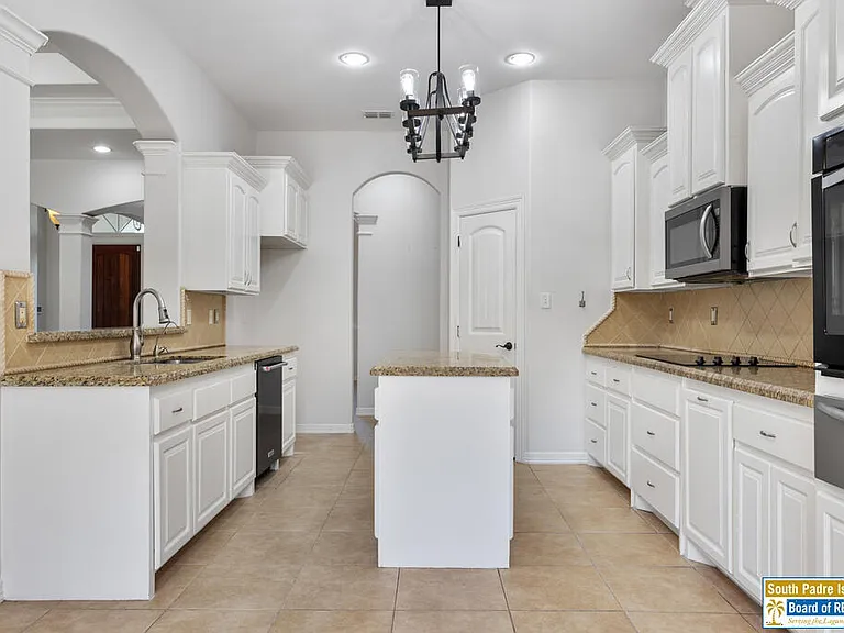 66 Laguna Madre Dr — Photo 11