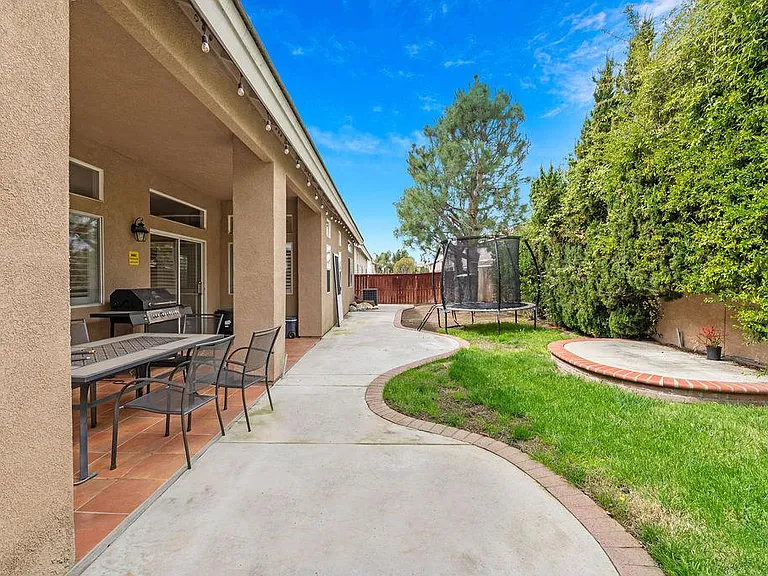 39510 Saint Honore Dr — Photo 7