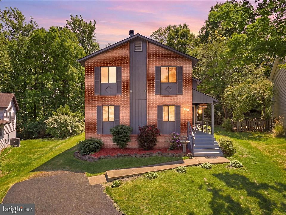 1st image of 211 Keyes Ct