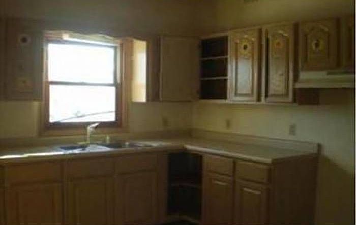 2nd image of 1144 S Washington Ave