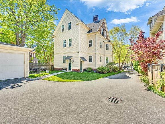 4th image of 68 E Manning St #1