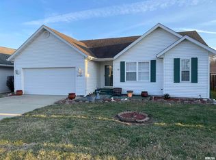 2720 Carl Prairie Dr, Springfield, IL 62703