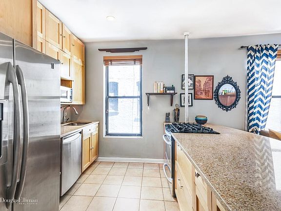 3rd image of 214 Bradhurst Ave APT 5