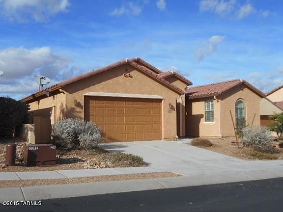 2nd image of 742 W Camino Curvitas