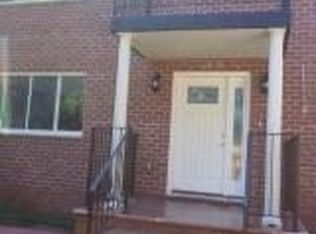 16034 77th Ave, Fresh Meadows, NY 11366