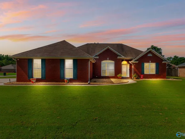 51 Lyle Dr, Decatur, AL 35603