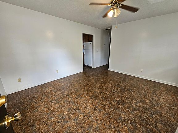 Entrance, living room