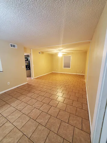 15 B St #B Photo 1