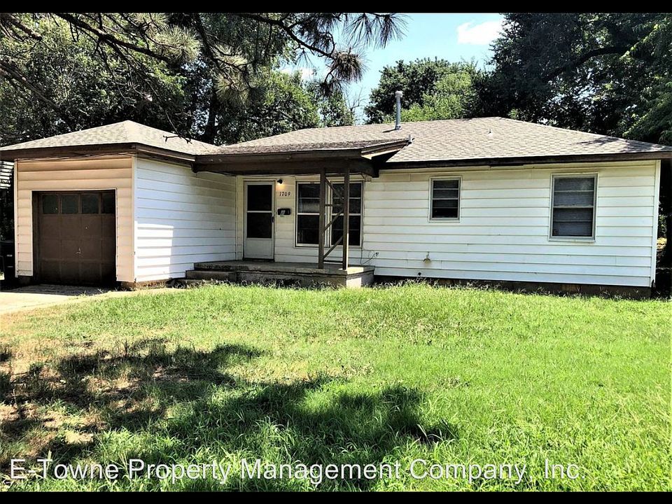 1st image of 1709 S Wallace Dr