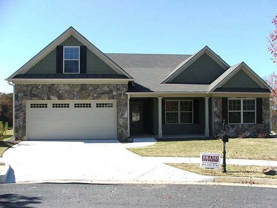 1st image of 967 Pine Ln