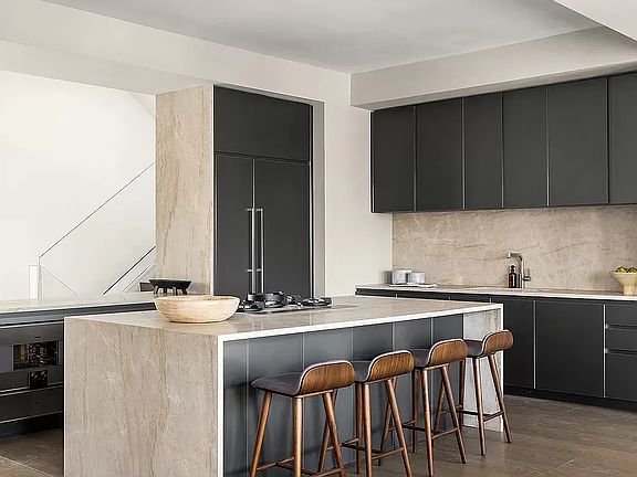 3rd image of 260 Bowery