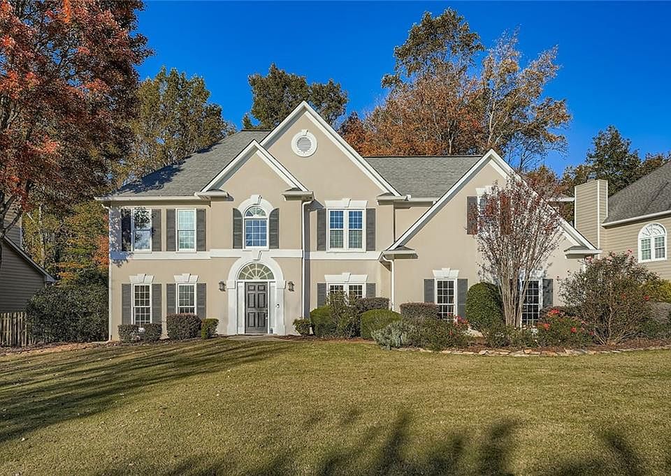 1st image of 640 Evening Pine Ln