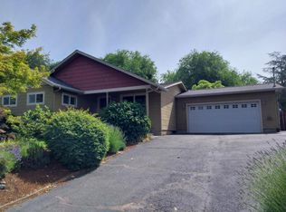 723 NE Piedmont Ave, Grants Pass, OR 97526