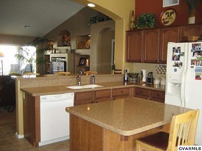 5th image of 815 N Turquoise Vista Dr