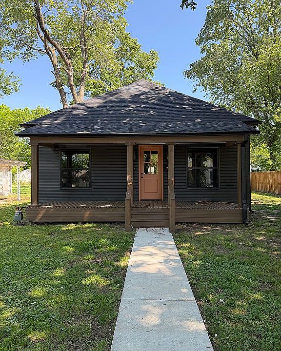 618 West Martin
