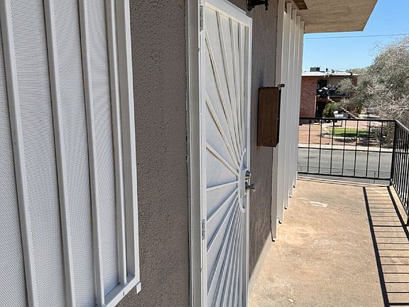 2nd image of 3391 Brussels St APT 4