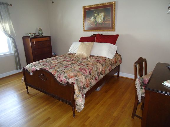 2nd Bedroom Main Level 