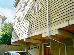 506 N 46th St #A, Seattle, WA 98103