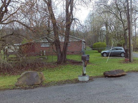 4th image of 125 Glady Fork Ln
